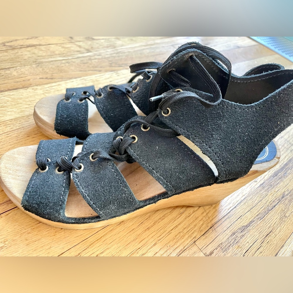 No 6 lace up sandals size 39